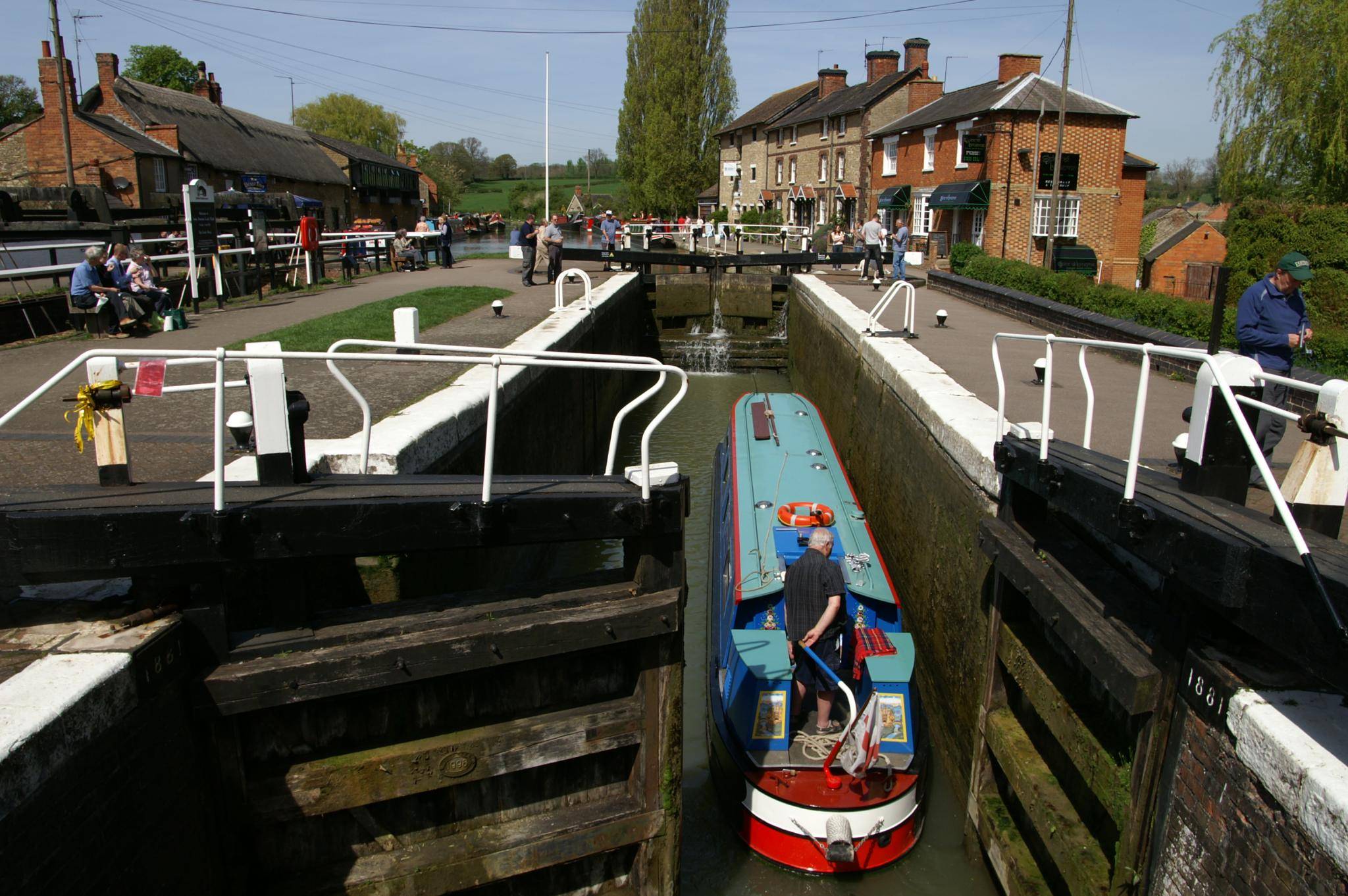 Discover the Best Day Trips from Stoke Bruerne