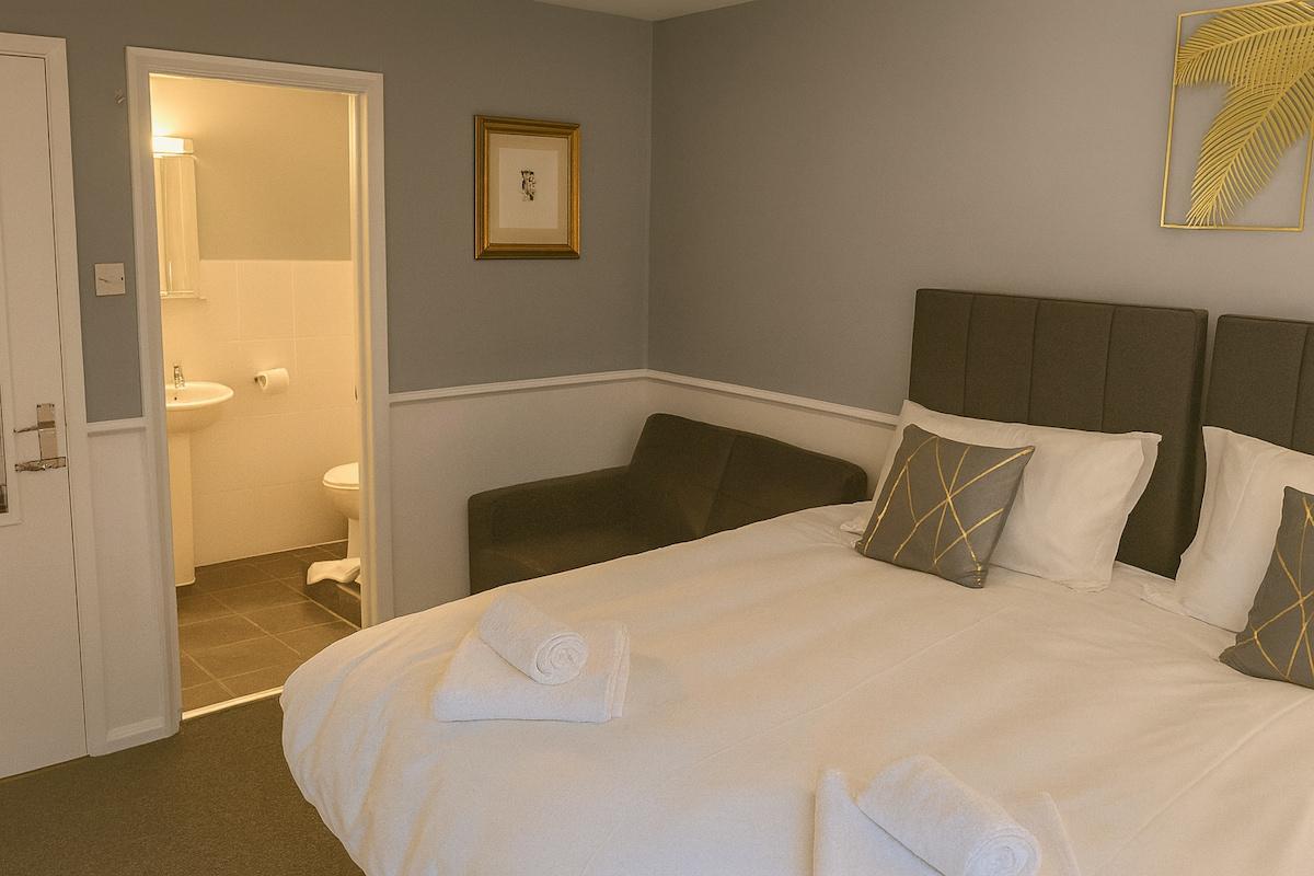 Comfy Studio in Canal Country4